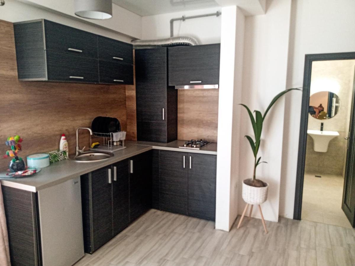 Ric Apartament Năvodari Exteriör bild