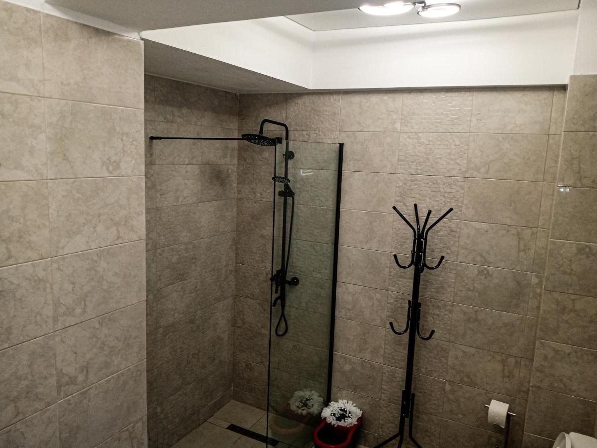 Ric Apartament Năvodari Exteriör bild